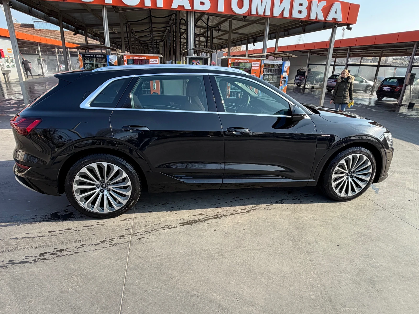 Audi E-Tron 55 business , снимка 3 - Автомобили и джипове - 53848994