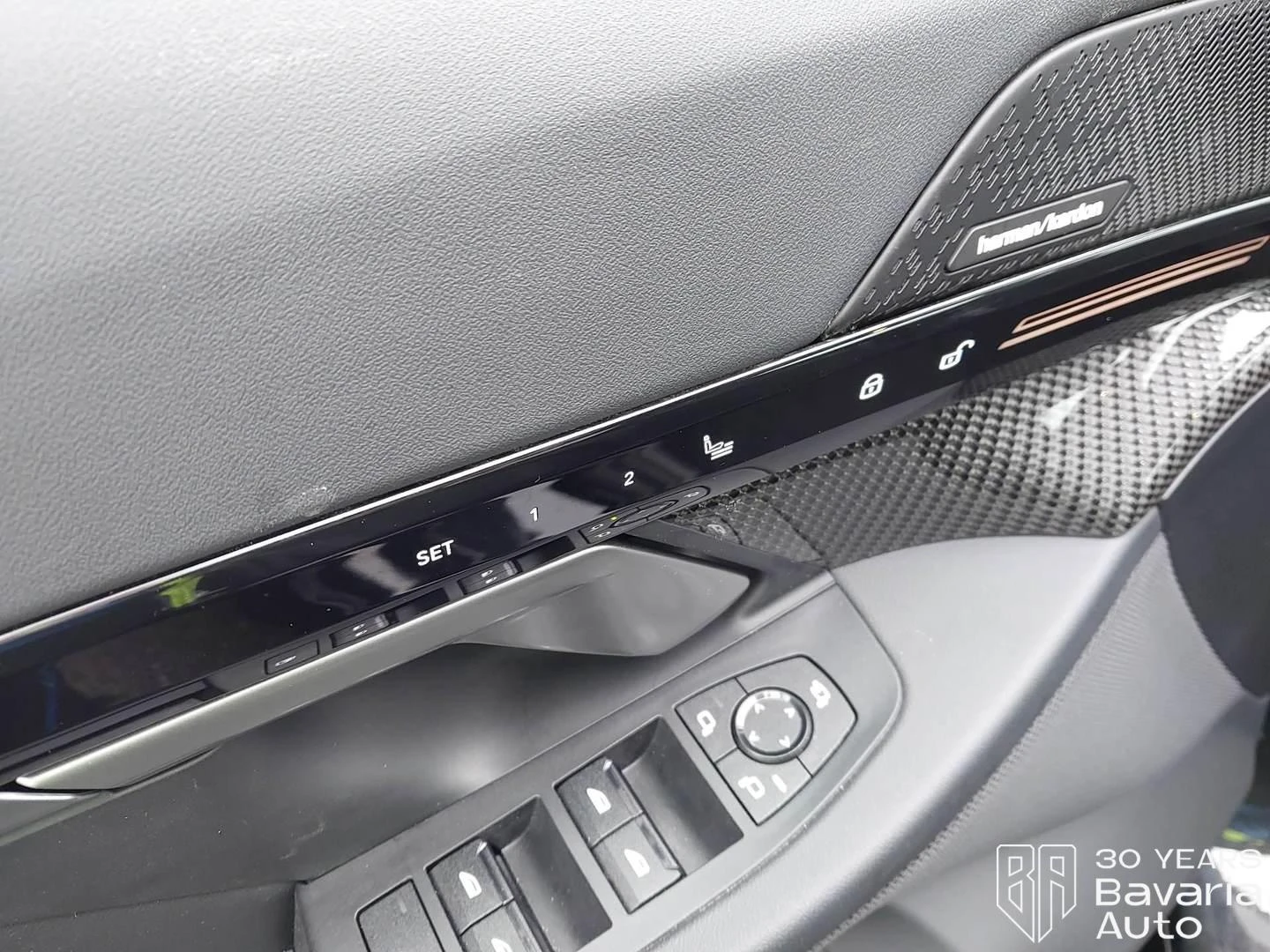 BMW 520 d xDrive Touring M Sport Paket Steptronic, снимка 12 - Автомобили и джипове - 54000117