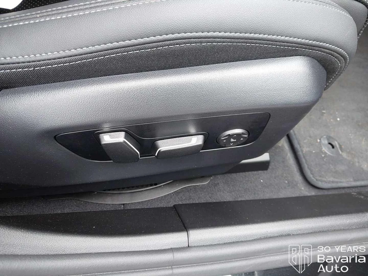 BMW 520 d xDrive Touring M Sport Paket Steptronic, снимка 13 - Автомобили и джипове - 54000117