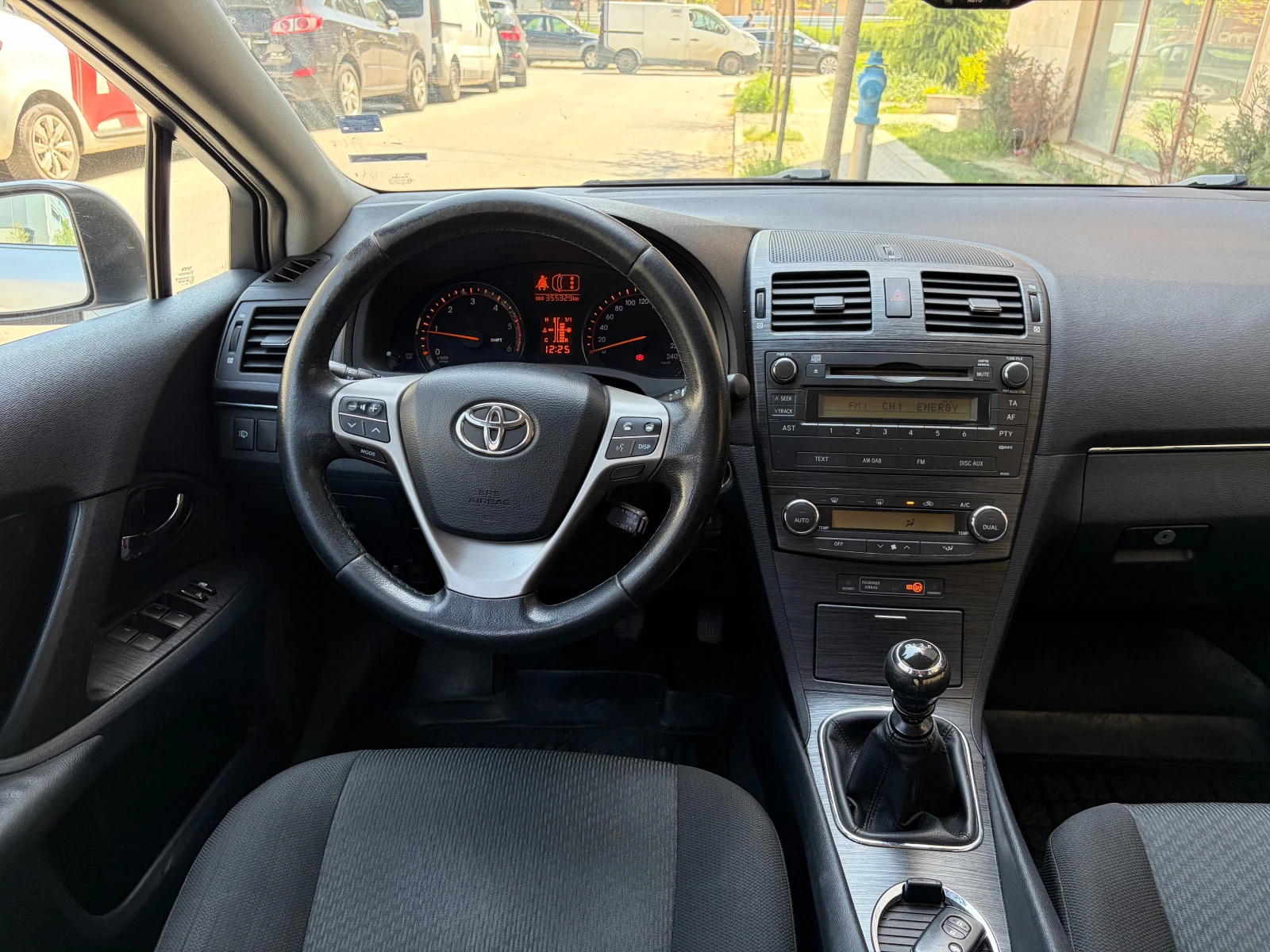 Toyota Avensis 2.2d, снимка 8 - Автомобили и джипове - 54341675