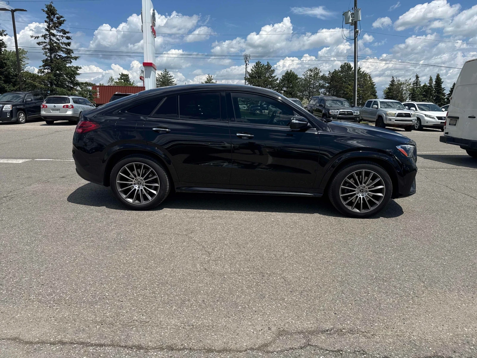Mercedes-Benz GLE 450 COUPE * ОБДУХВАНЕ * ПАНОРАМА * HUD * BURMESTER, снимка 3 - Автомобили и джипове - 54935583