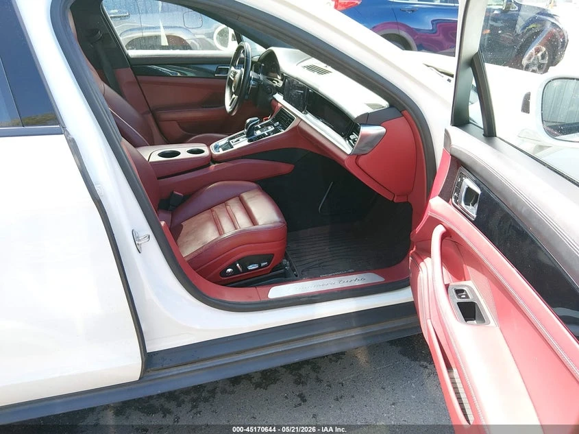 Porsche Panamera Turbo, снимка 6 - Автомобили и джипове - 54995677