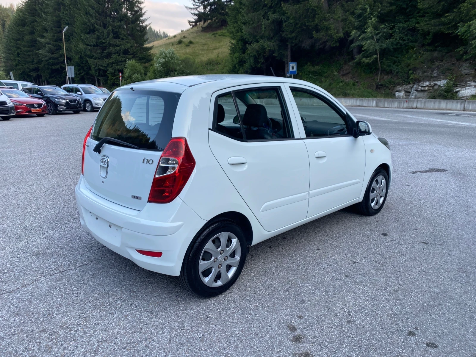 Hyundai I10 1.2i* 84кс* АВТОМАТ* 4-цилиндров двигател, снимка 4 - Автомобили и джипове - 55409857