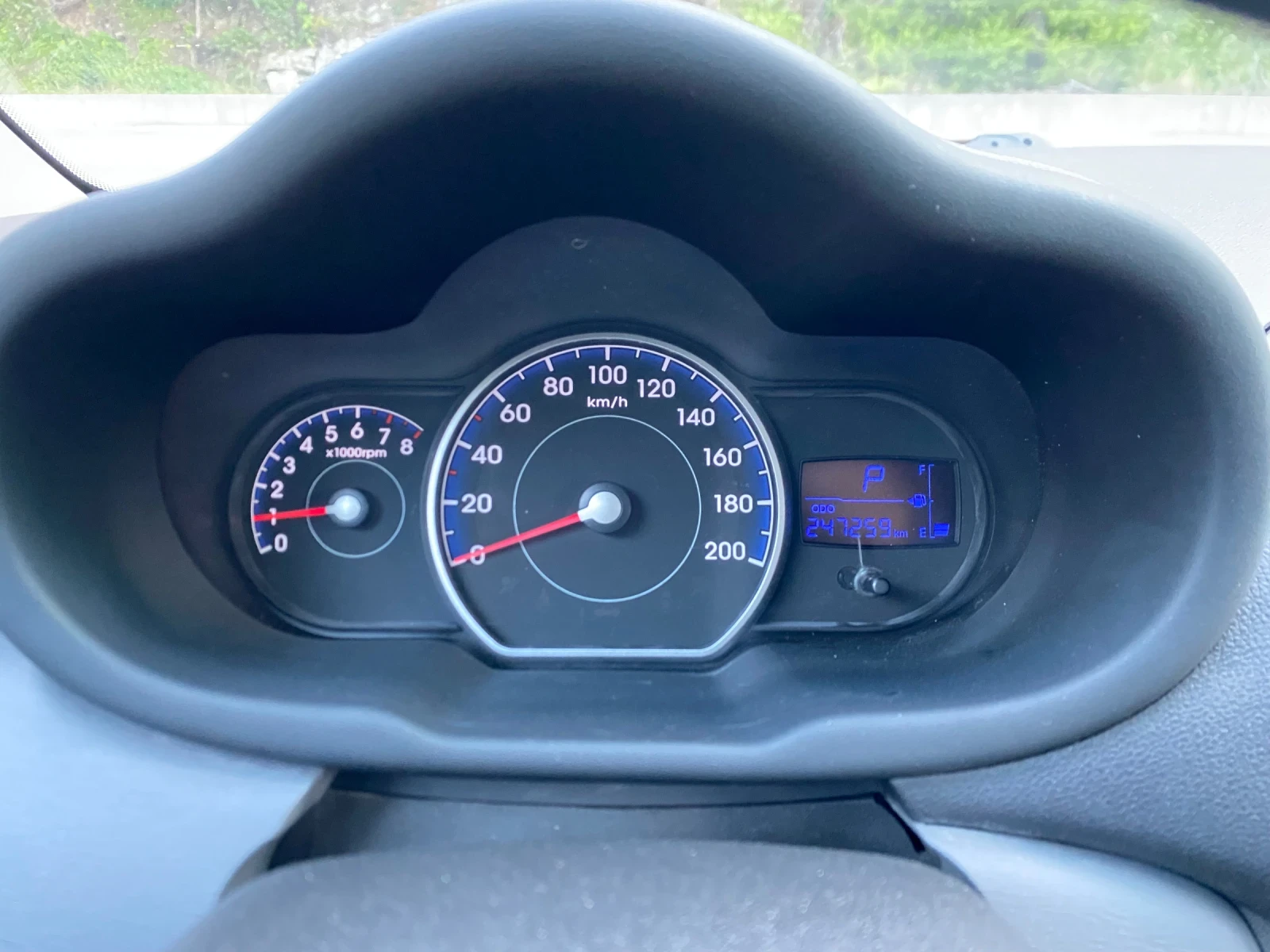 Hyundai I10 1.2i* 84кс* АВТОМАТ* 4-цилиндров двигател, снимка 12 - Автомобили и джипове - 55409857