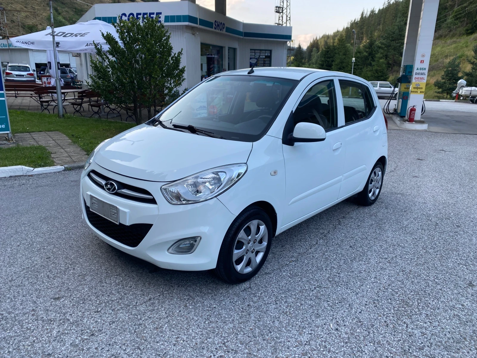 Hyundai I10 1.2i* 84кс* АВТОМАТ* 4-цилиндров двигател