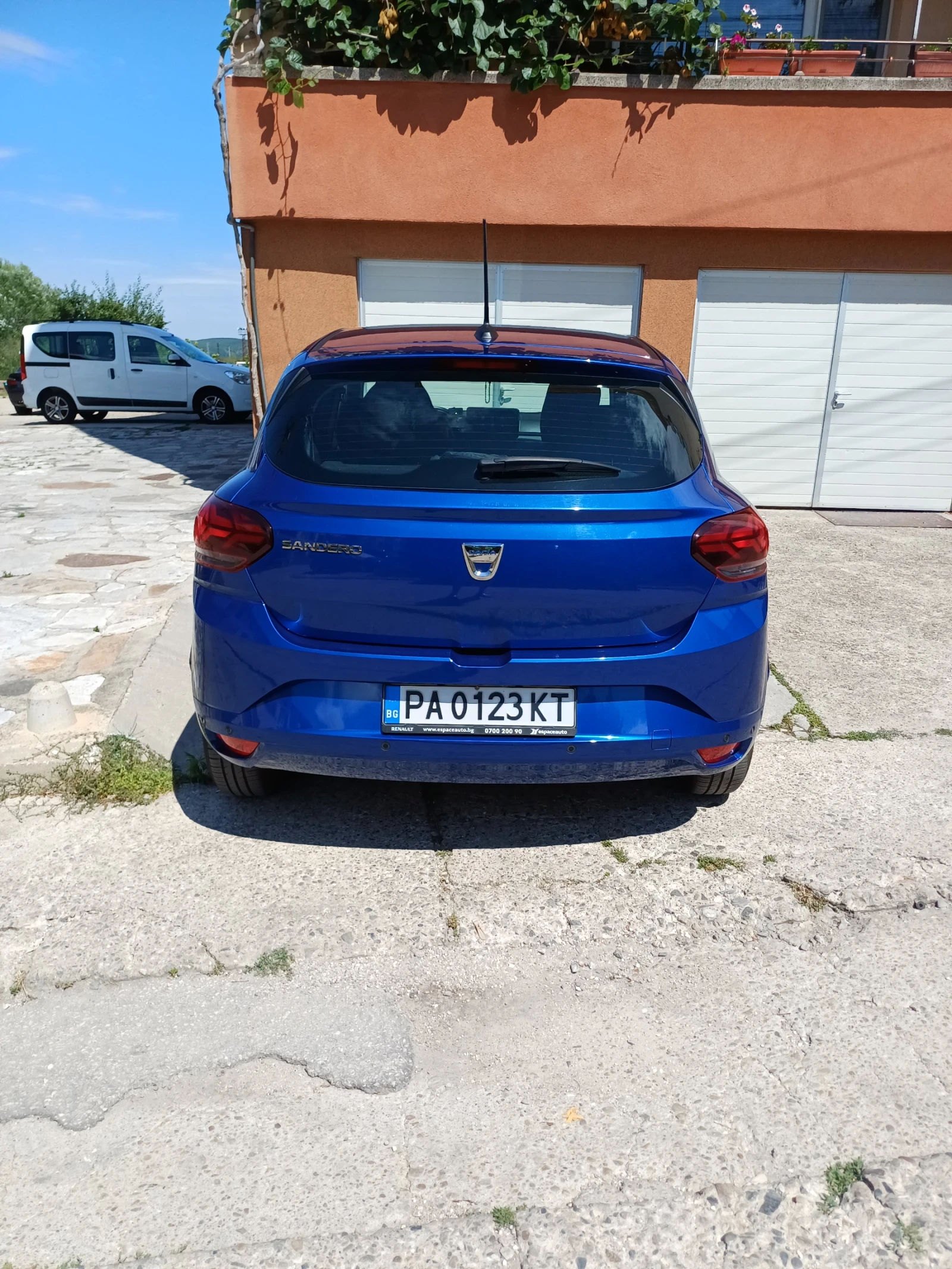 Dacia Sandero Бензин/Газ, снимка 8 - Автомобили и джипове - 55434539
