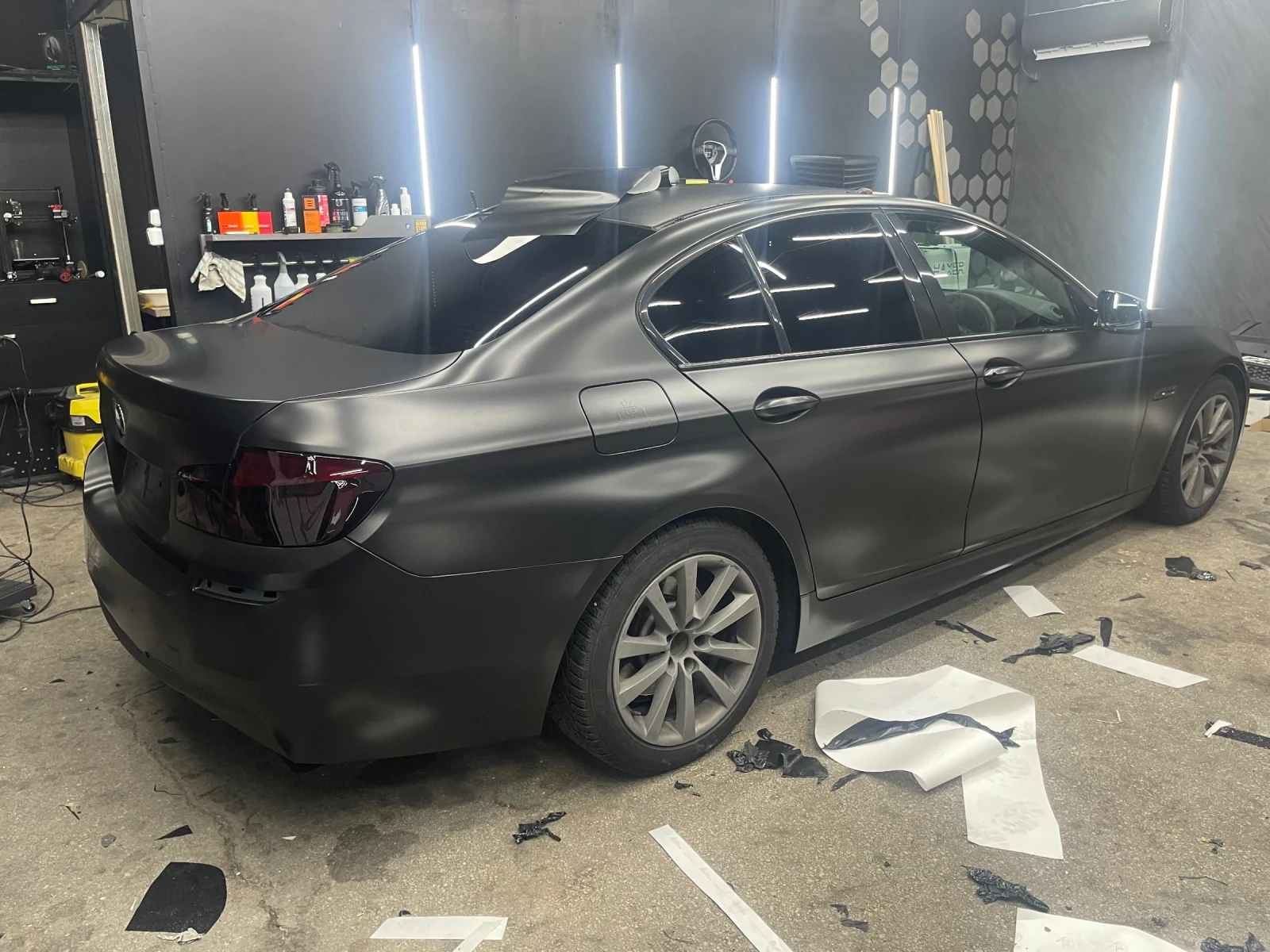 BMW 520, снимка 14 - Автомобили и джипове - 55674401