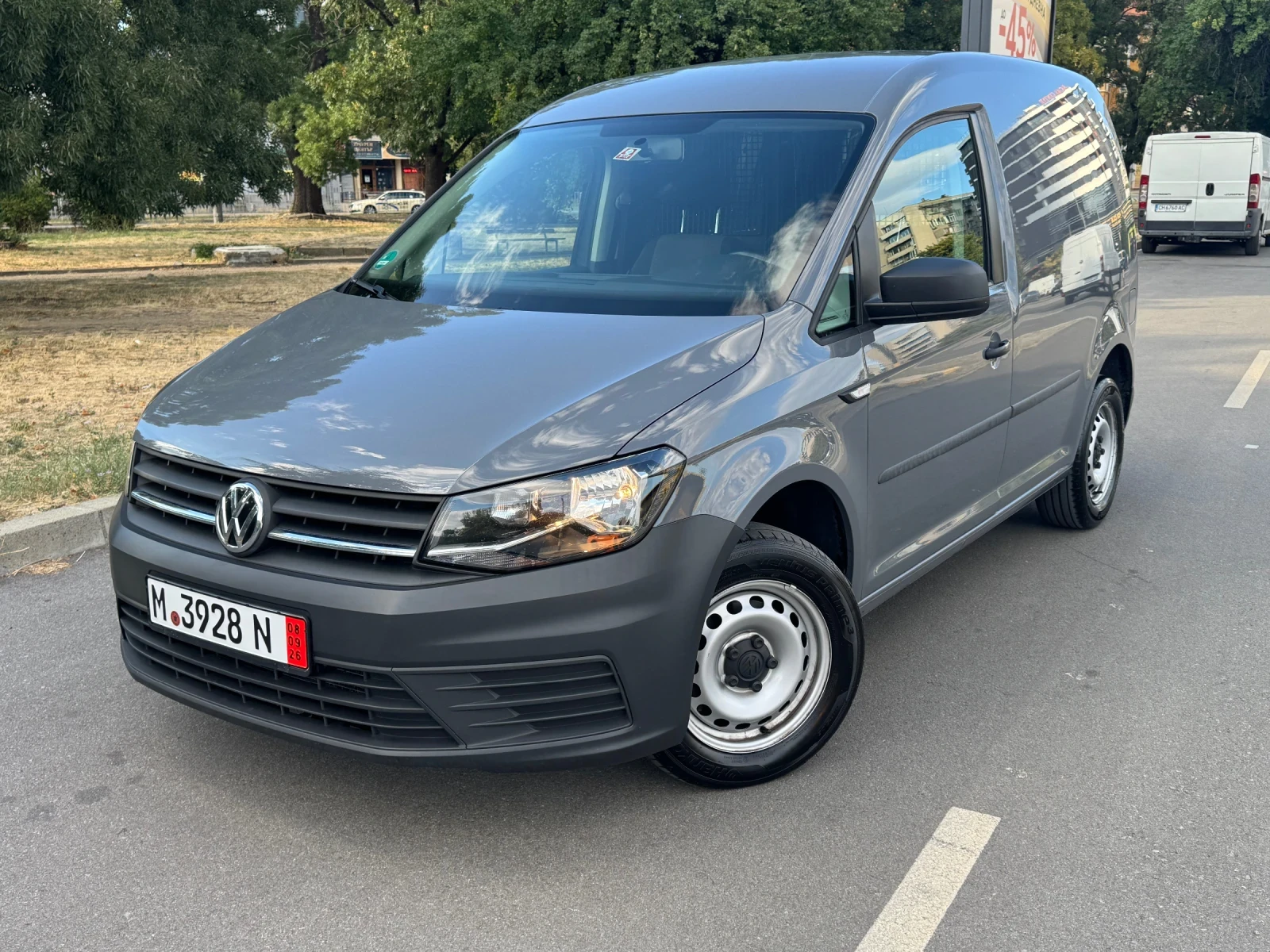 VW Caddy 2.0TDI 102kc 2020г. Facelift АВТОПИЛОТ , ПОДГРЕВ , снимка 2 - Автомобили и джипове - 55756066