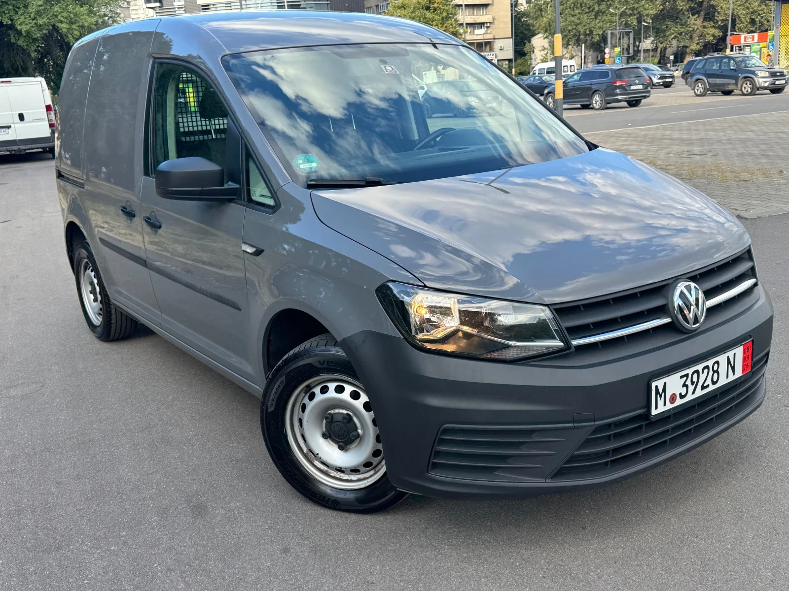 VW Caddy 2.0TDI 102kc 2020г. Facelift АВТОПИЛОТ , ПОДГРЕВ , снимка 3 - Автомобили и джипове - 55756066