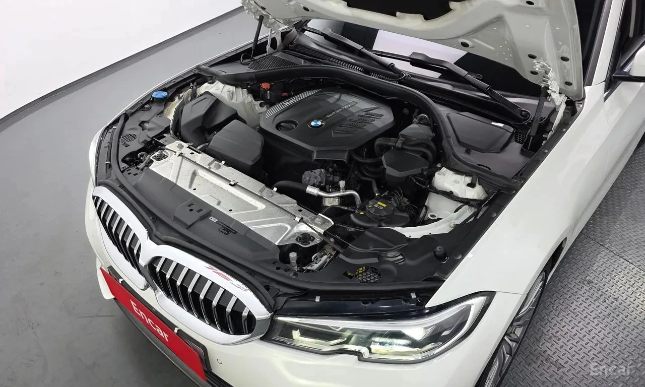 BMW 320 d Luxury/ПОДГРЕВ/ШИБЕДАХ/ФИНАНСИРАНЕ, снимка 6 - Автомобили и джипове - 56134313