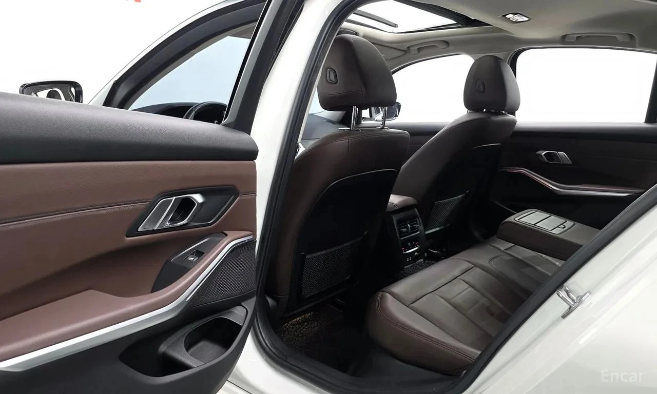 BMW 320 d Luxury/ПОДГРЕВ/ШИБЕДАХ/ФИНАНСИРАНЕ, снимка 11 - Автомобили и джипове - 56134313