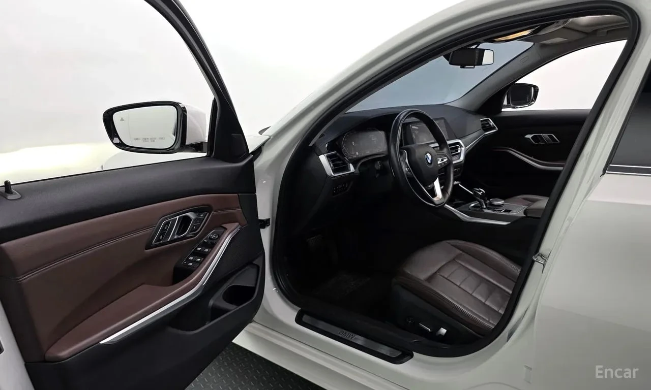 BMW 320 d Luxury/ПОДГРЕВ/ШИБЕДАХ/ФИНАНСИРАНЕ, снимка 10 - Автомобили и джипове - 56134313
