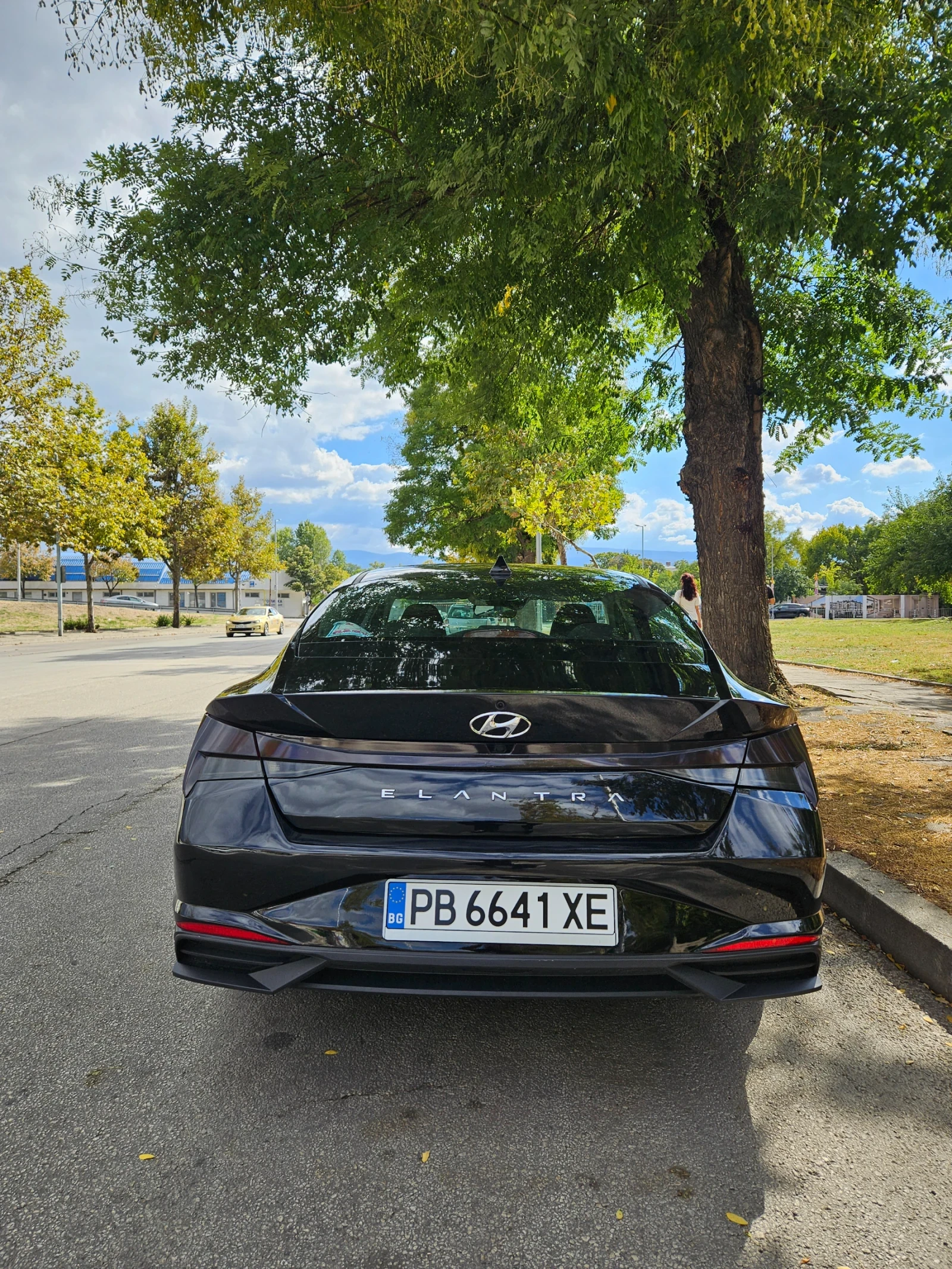 Hyundai Elantra, снимка 5 - Автомобили и джипове - 56267436
