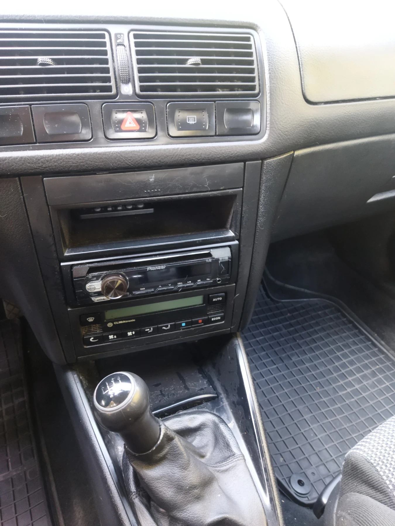 VW Golf, снимка 15 - Автомобили и джипове - 56481576