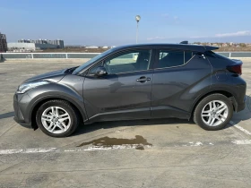 Toyota C-HR Hybrid 1.8 Гаранция, снимка 3