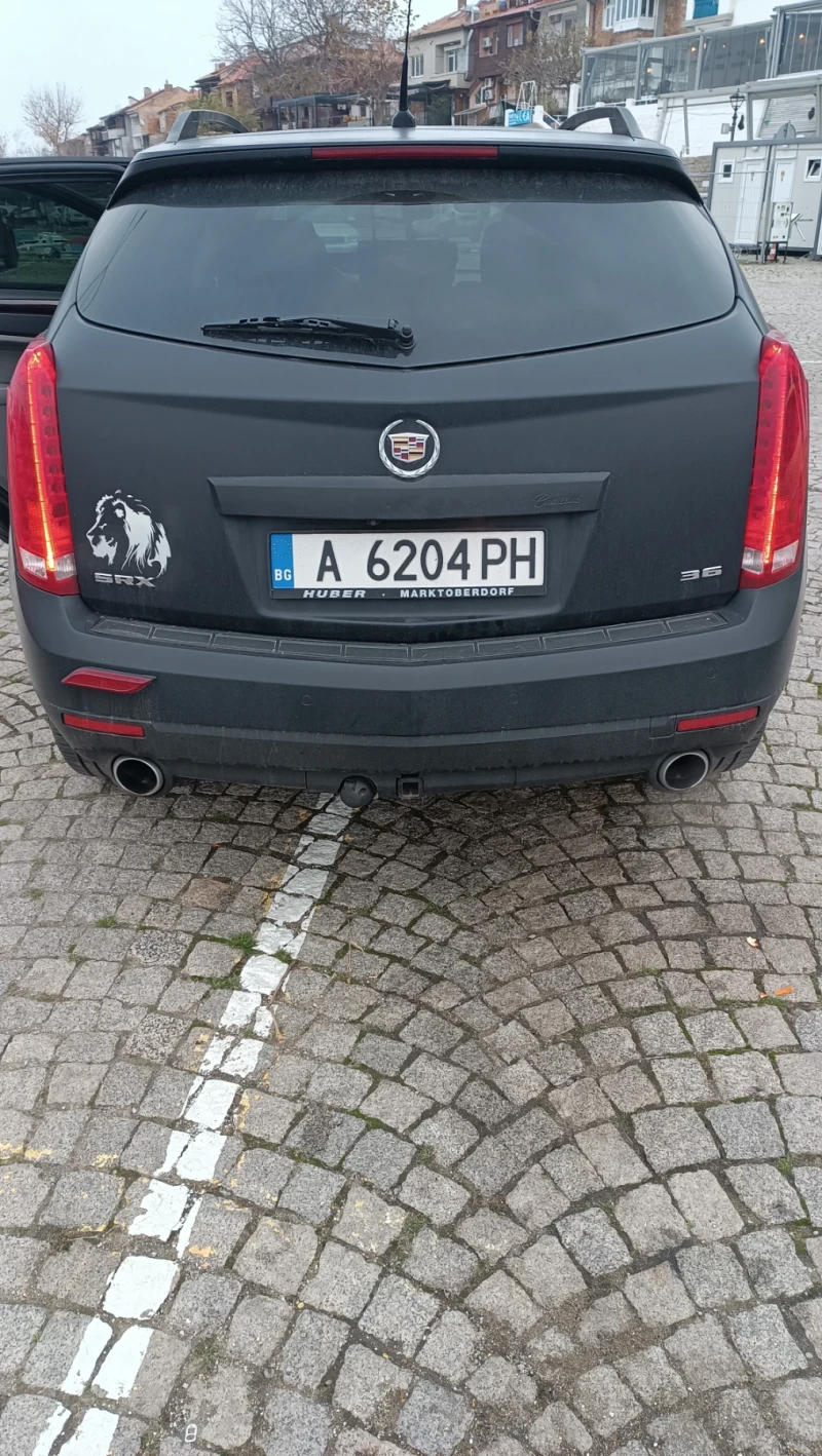 Cadillac Srx, снимка 2 - Автомобили и джипове - 48394121