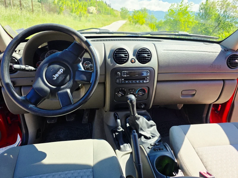 Jeep Cherokee 2.4i ГАЗ, снимка 11 - Автомобили и джипове - 51930366