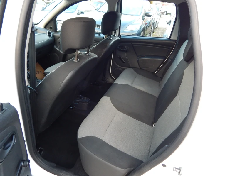 Dacia Duster 1.5D* 4x4* EURO6* , снимка 15 - Автомобили и джипове - 52689017