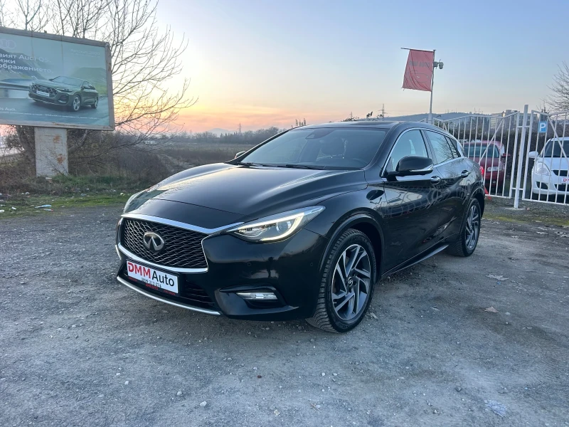 Infiniti Q30 PREMIUM / 4X4 / АВТОМАТИК / 360 КАМЕРА / ЕВРО6F, снимка 8 - Автомобили и джипове - 52817137