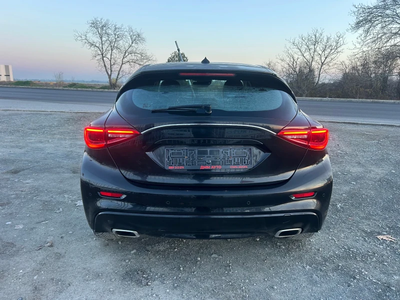 Infiniti Q30 PREMIUM / 4X4 / АВТОМАТИК / 360 КАМЕРА / ЕВРО6F, снимка 6 - Автомобили и джипове - 52817137