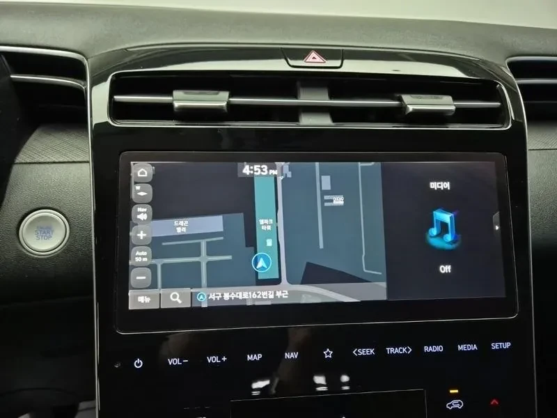 Hyundai Tucson DIESEL 2.0 2WD PREMIUM, снимка 10 - Автомобили и джипове - 54955744