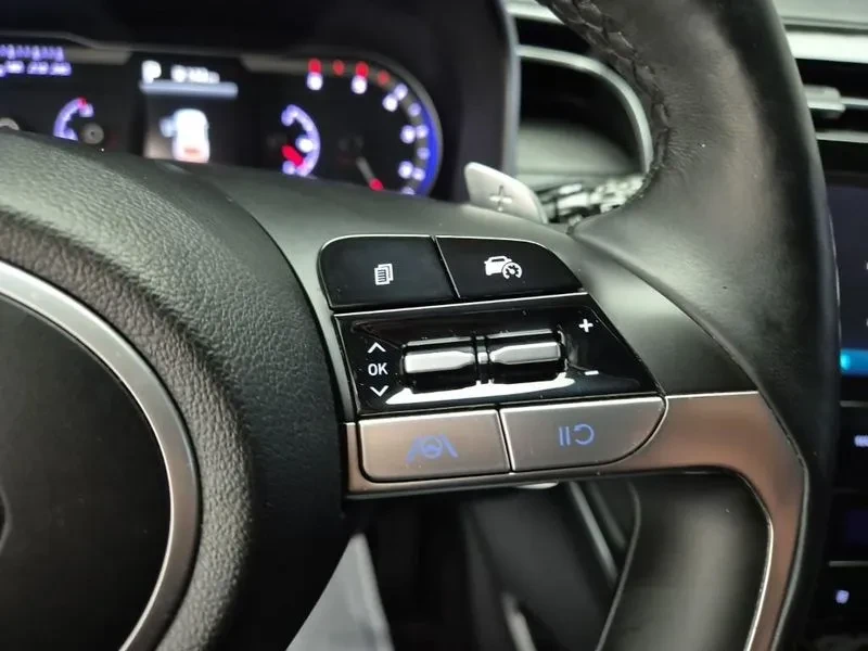 Hyundai Tucson DIESEL 2.0 2WD PREMIUM, снимка 7 - Автомобили и джипове - 54955744