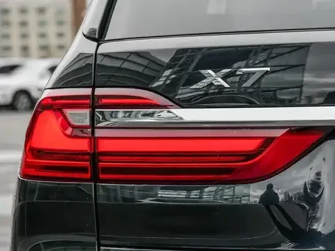 BMW X7 xDrive50i | 360 КАМЕРА | ОБДУХВАНЕ | МАСАЖ | , снимка 3 - Автомобили и джипове - 55154623