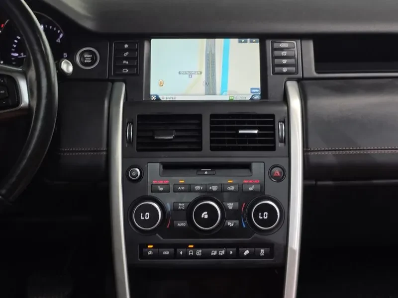 Land Rover Discovery Sport 2.2 Sd4 Hse Luxury, снимка 12 - Автомобили и джипове - 55749944