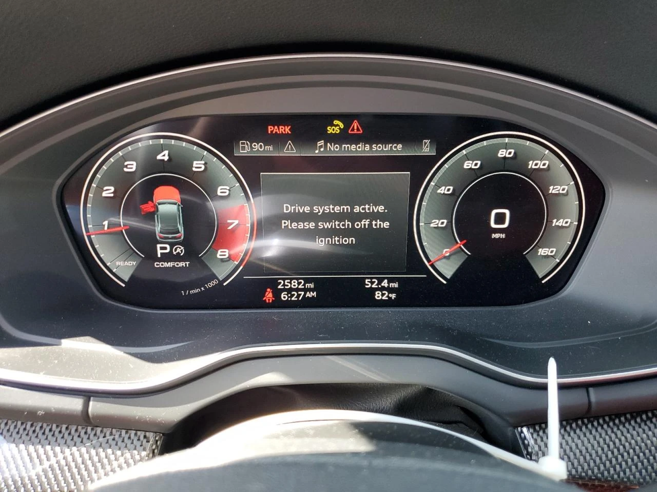 Audi SQ5 PREMIUM PLUS* АВТО КРЕДИТ - изображение 9