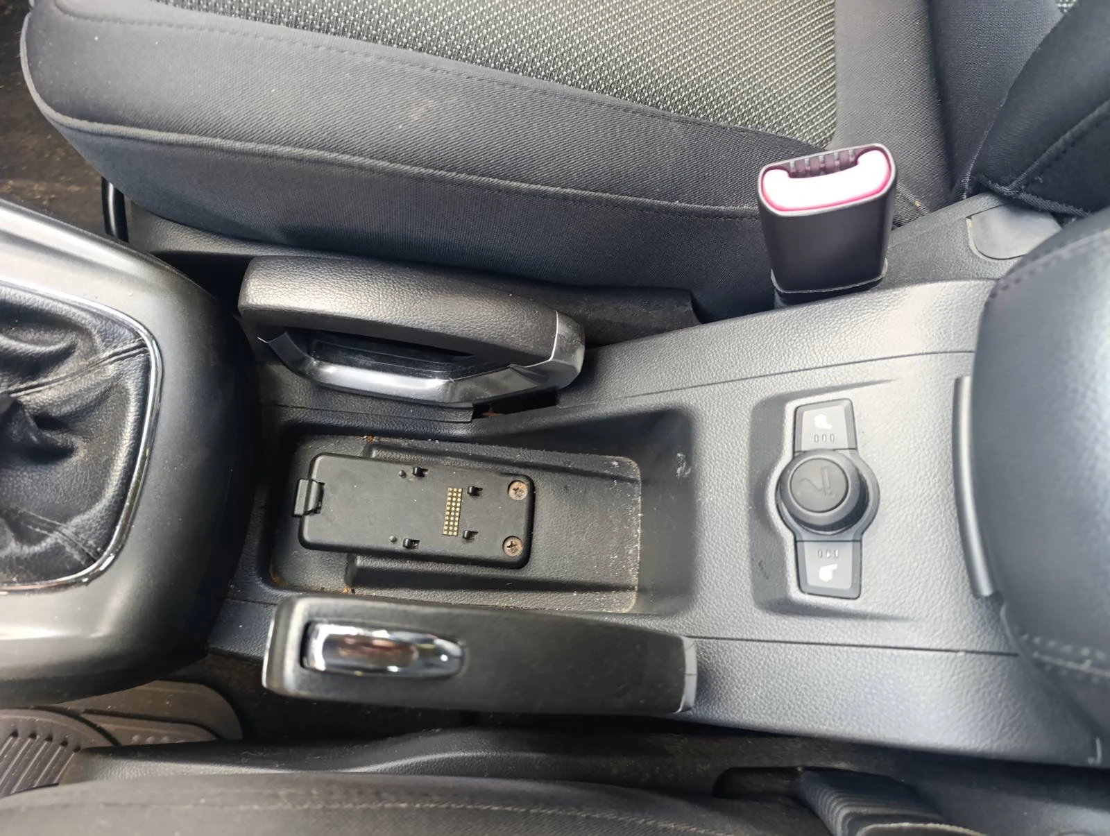 Opel Antara 2.4i* 4x4*  - изображение 10