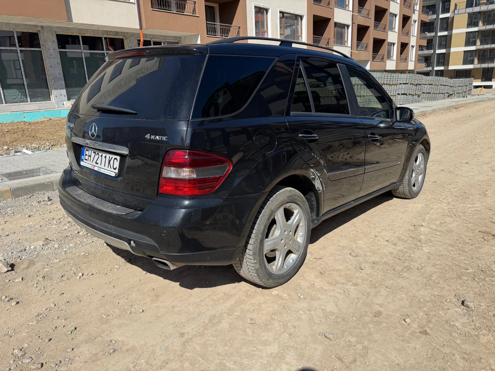 Mercedes-Benz ML 320, снимка 4 - Автомобили и джипове - 53846167