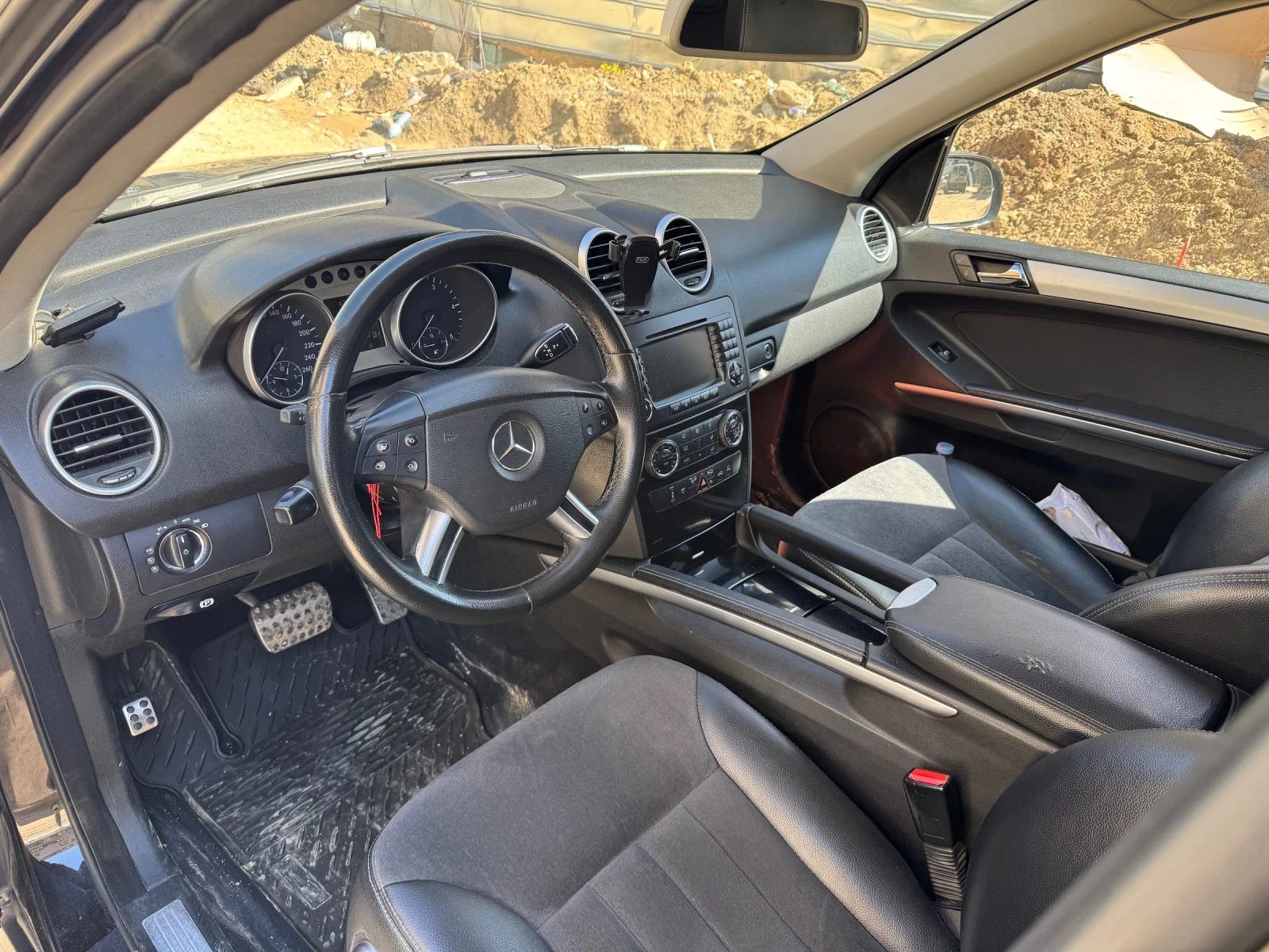 Mercedes-Benz ML 320, снимка 7 - Автомобили и джипове - 53846167