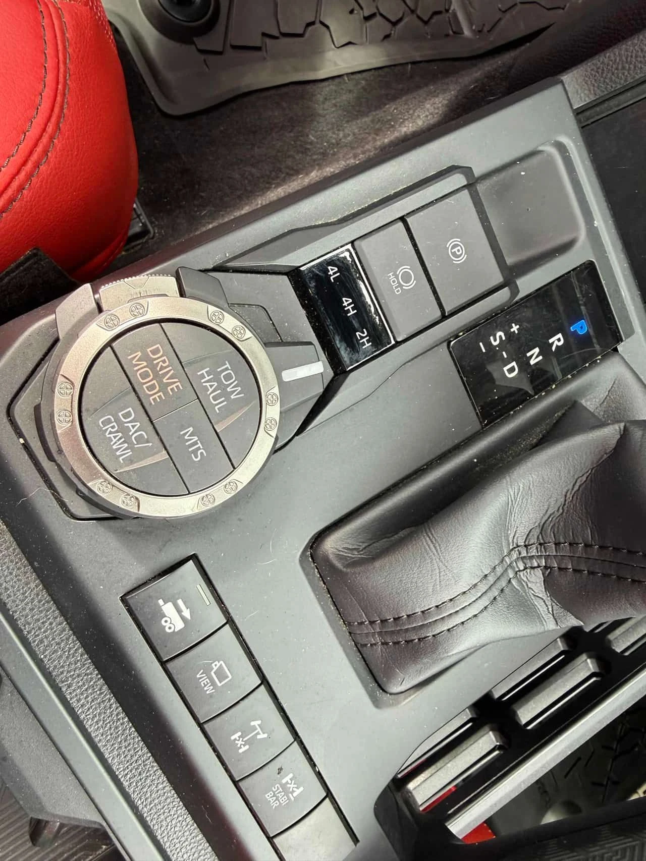 Toyota Tacoma * Hybrid * 2 КЛЮЧА* ПОДГРЕВ* KEYLESS* , снимка 17 - Автомобили и джипове - 54125403