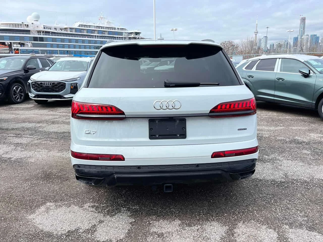 Audi Q7 * ГЛАВНО ПРЕДСТАВИТЕЛСТВО НА AUDI* , снимка 5 - Автомобили и джипове - 54366866