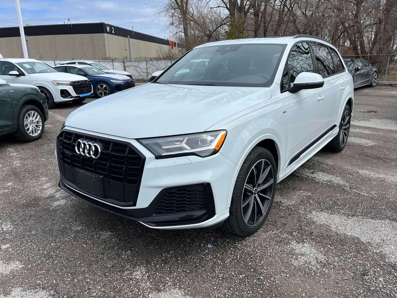 Audi Q7 * ГЛАВНО ПРЕДСТАВИТЕЛСТВО НА AUDI* 