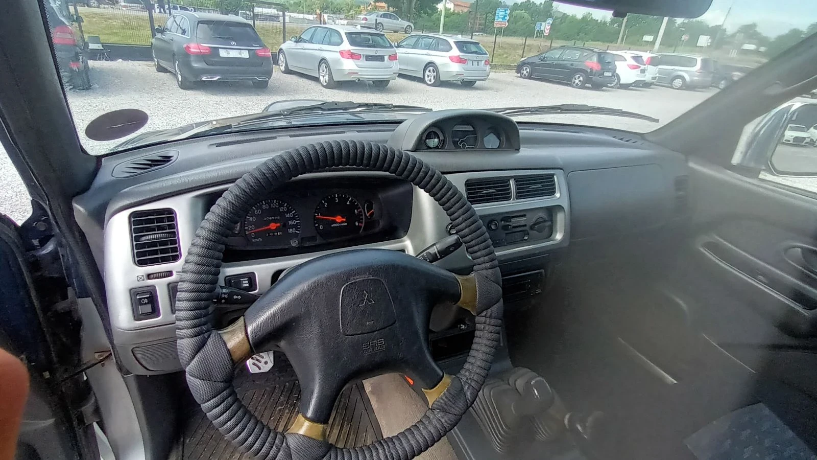 Mitsubishi L200, снимка 9 - Автомобили и джипове - 54781971