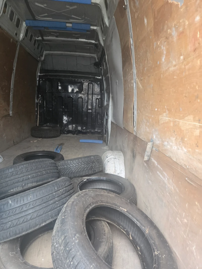 Iveco 35s13 2.8 макси с клима 6 скорости 130коня, снимка 8 - Бусове и автобуси - 52054467