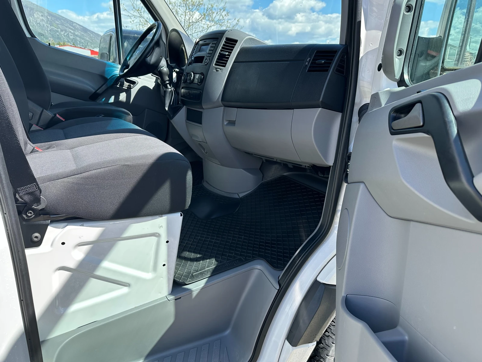 VW Crafter клима/MAXi, снимка 7 - Бусове и автобуси - 54292172