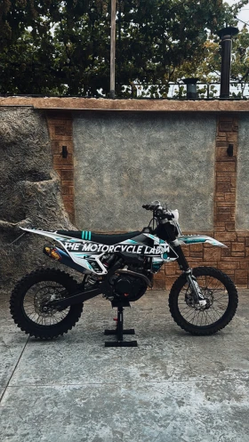     Ktm EXC EXC-F 450 Six Days Enduro