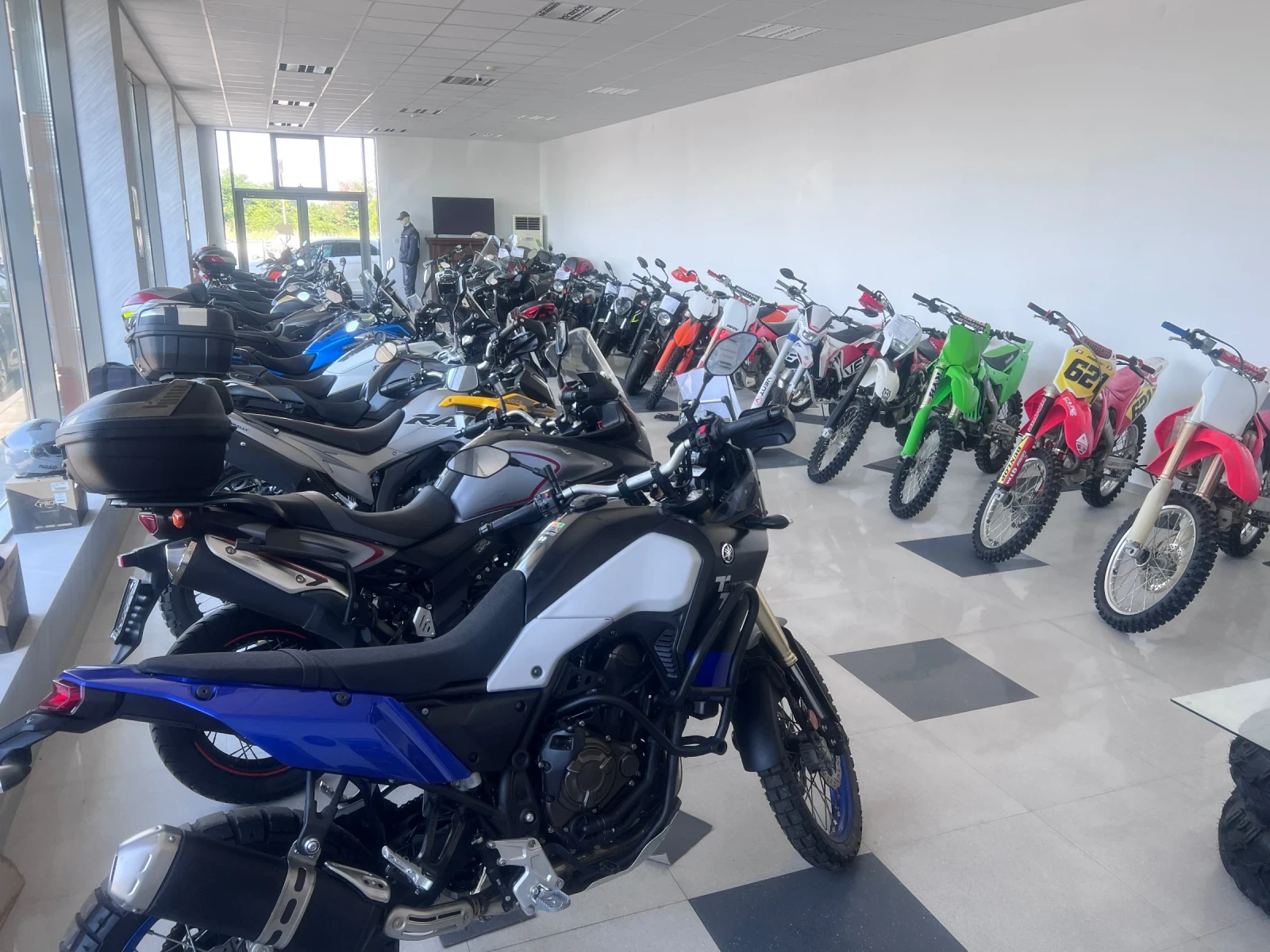 Suzuki Burgman 650 Executive  | Mobile.bg   12