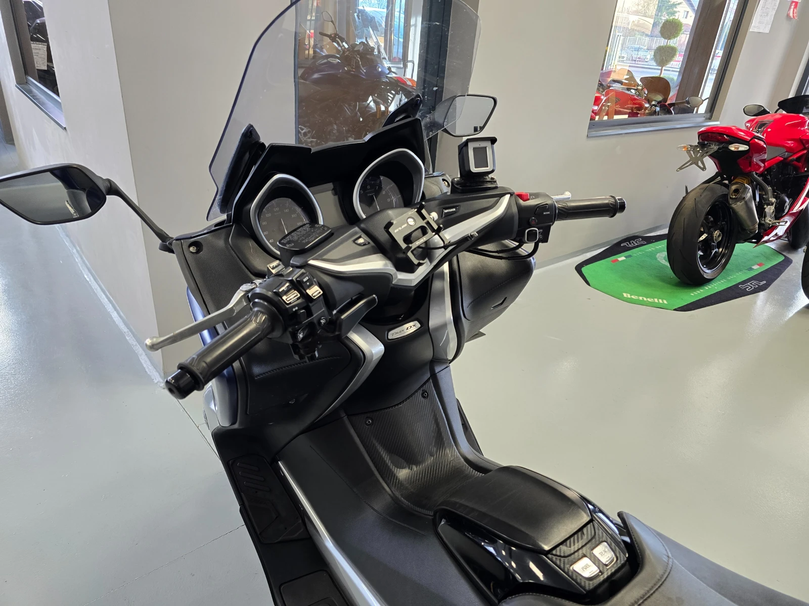Yamaha T-max 530ie, DX, ABS-TCS, 2018. | Mobile.bg   11