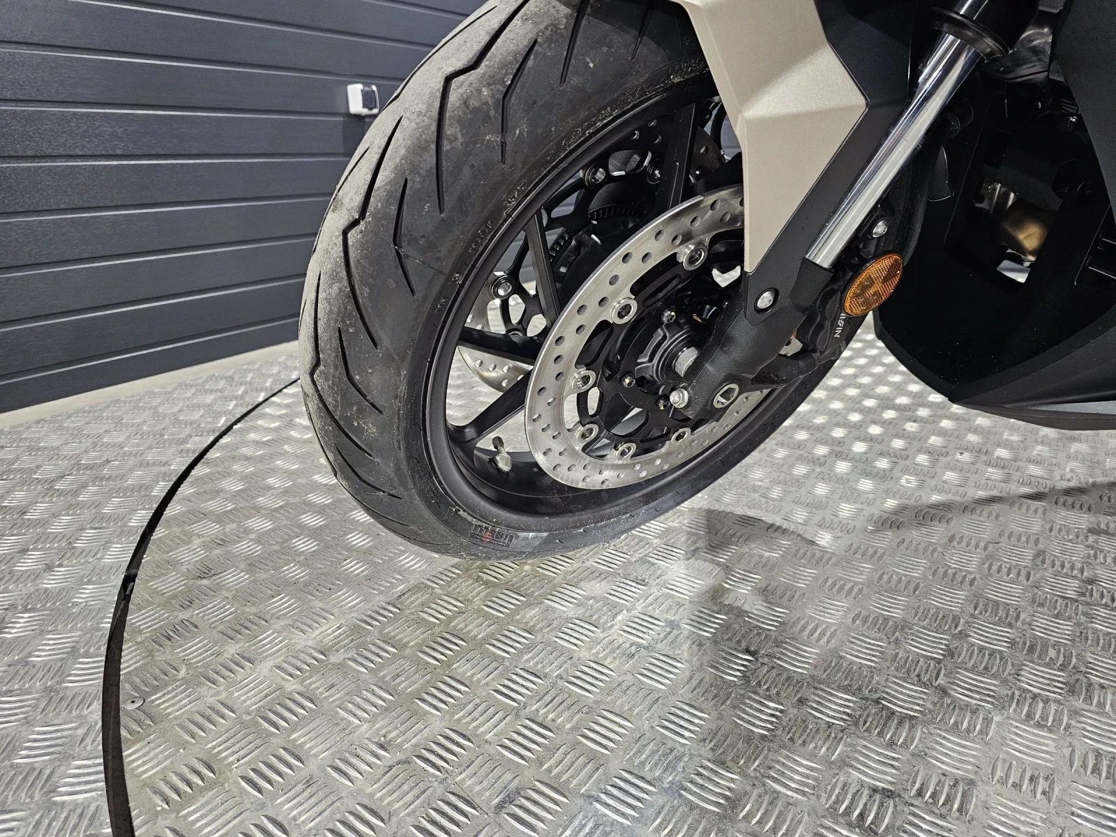 Honda Forza GOLDEN PEARL, снимка 9 - Мотоциклети и мототехника - 54643940