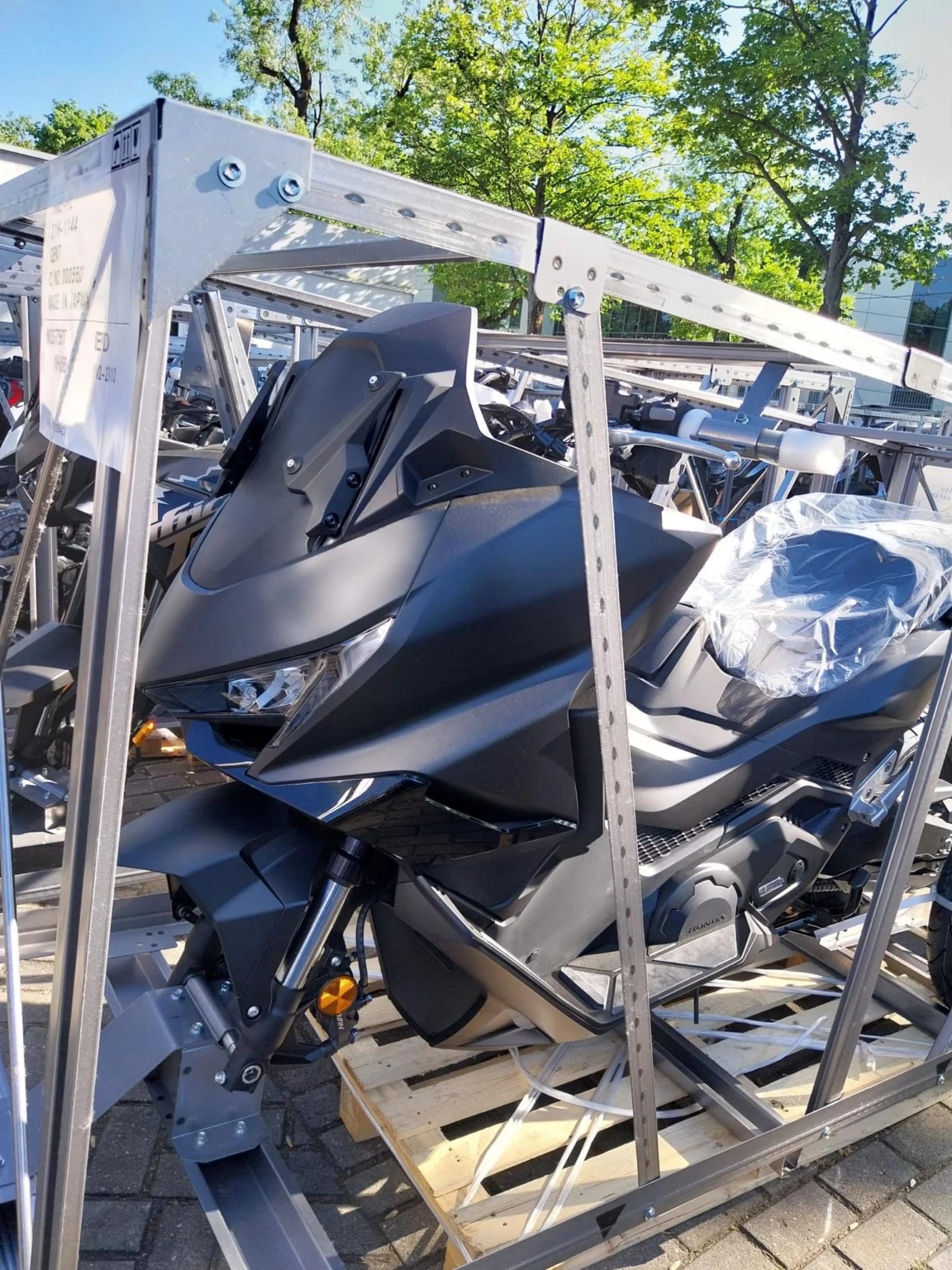 Honda Forza GOLDEN PEARL, снимка 14 - Мотоциклети и мототехника - 54643940