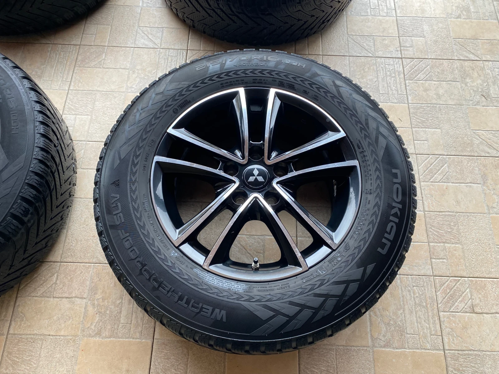 ���� � ������ 215/70R16 �� Mitsubishi ASX | Mobile.bg � ����������� 3