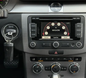 VW Passat 2.0TDi//DSG* NAVI* XENON* LED, снимка 16