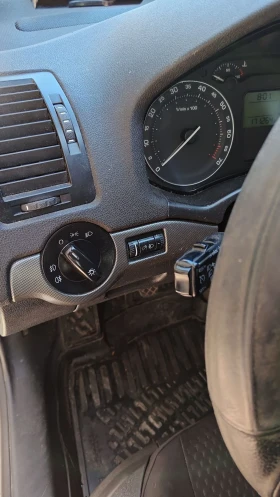 Skoda Octavia 1.6FSI   | Mobile.bg    16