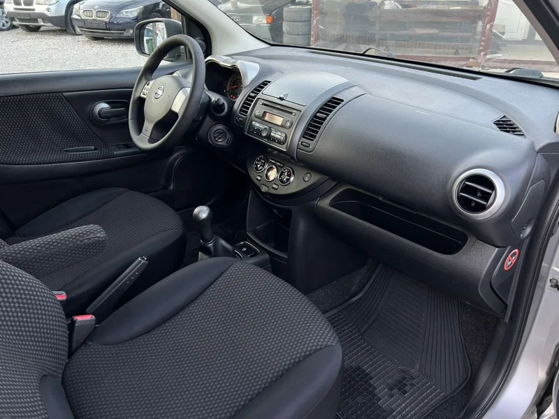 Nissan Note 1.4i , снимка 11 - Автомобили и джипове - 47070778