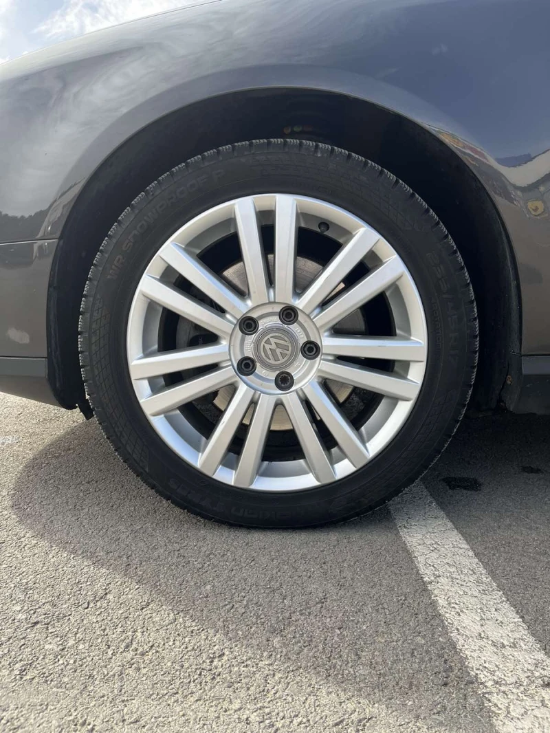 VW Passat 2.0 TDI Variant Highline, снимка 16 - Автомобили и джипове - 49513611