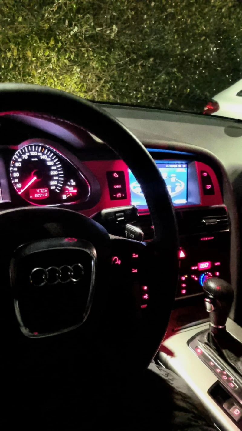 Audi A6, снимка 3 - Автомобили и джипове - 51987912