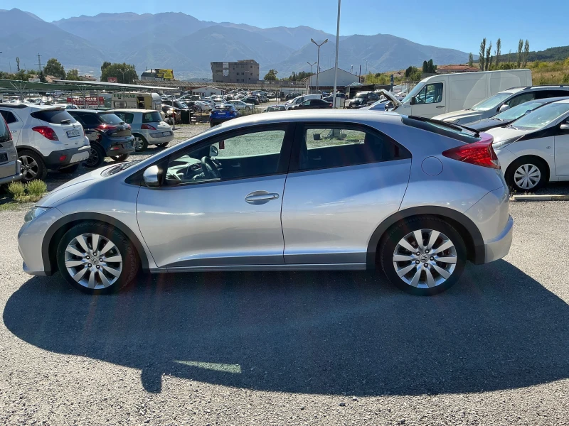 Honda Civic 1.8 i, снимка 5 - Автомобили и джипове - 51777120